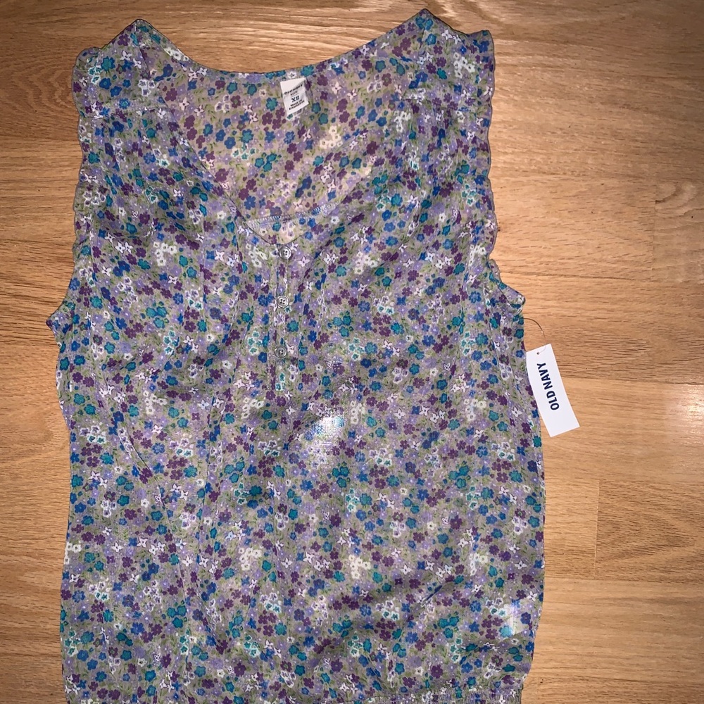 Women’s flowered top